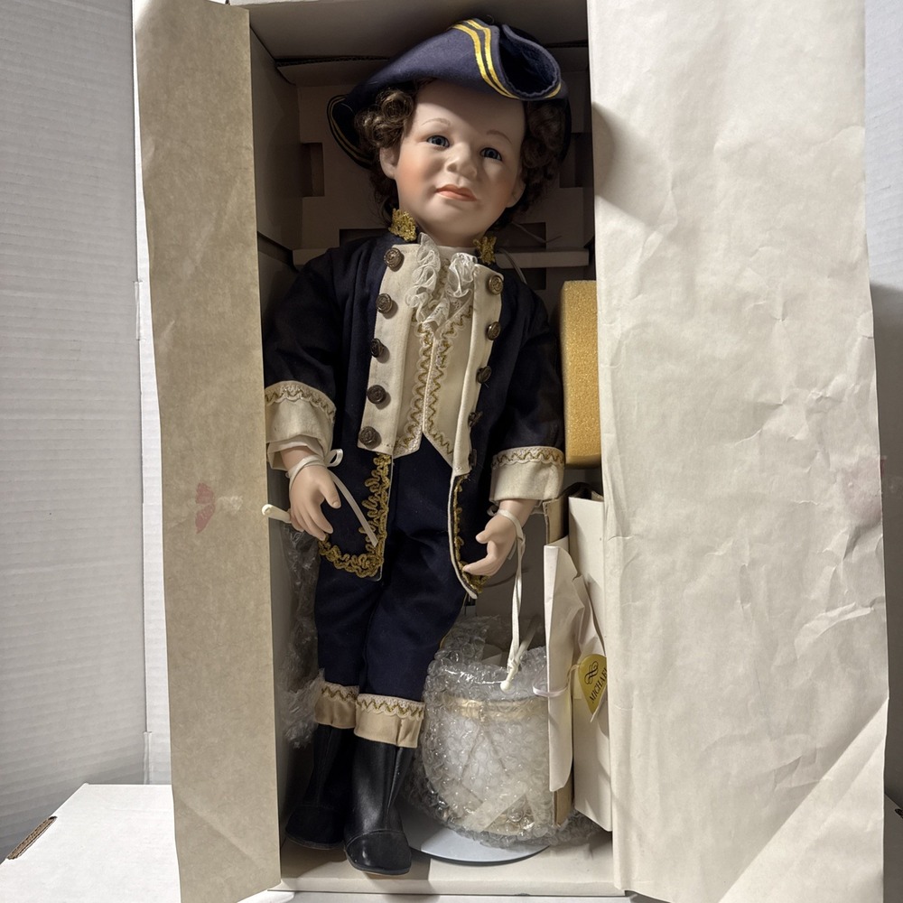 Vtg Colonial Drummer Michael / William Tung Designer Series Porcelain Doll 20"